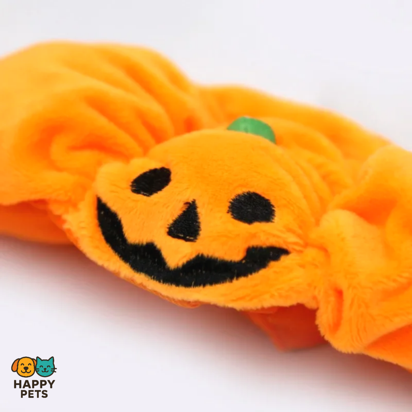 Pumpkin-shaped pet hat for Halloween